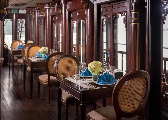 Renea Boutique Cruise Hạ Long