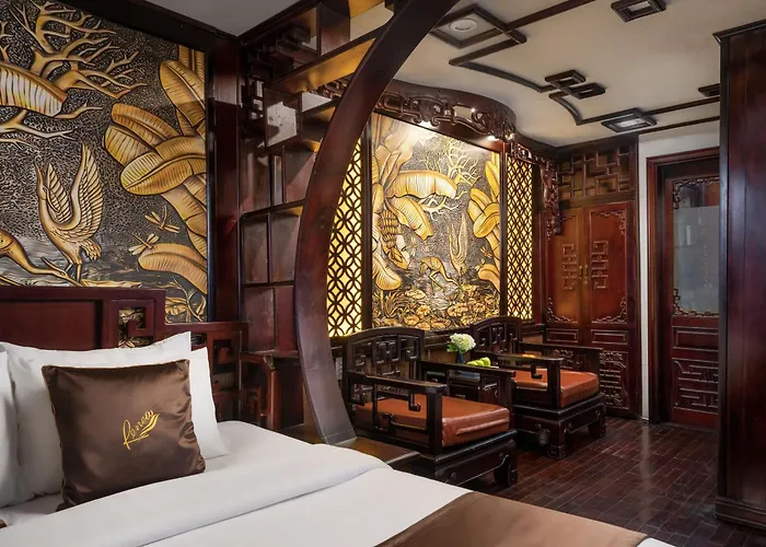 Renea Boutique Cruise Botel 5*