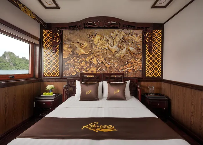 Renea Boutique Cruise Botel 5*