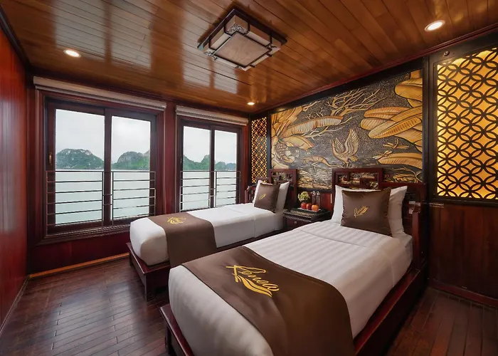 Botel Renea Boutique Cruise Hạ Long